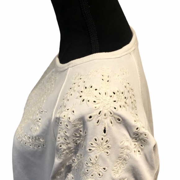 Sugar + Lips white longsleeve eyelet pullover casual neutral sweatshirt medium - Picture 6 of 12